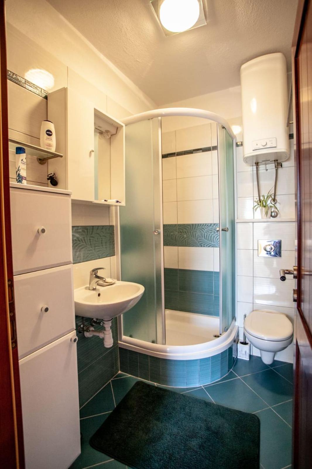 Dispet Apartman Dugi Rat Kültér fotó
